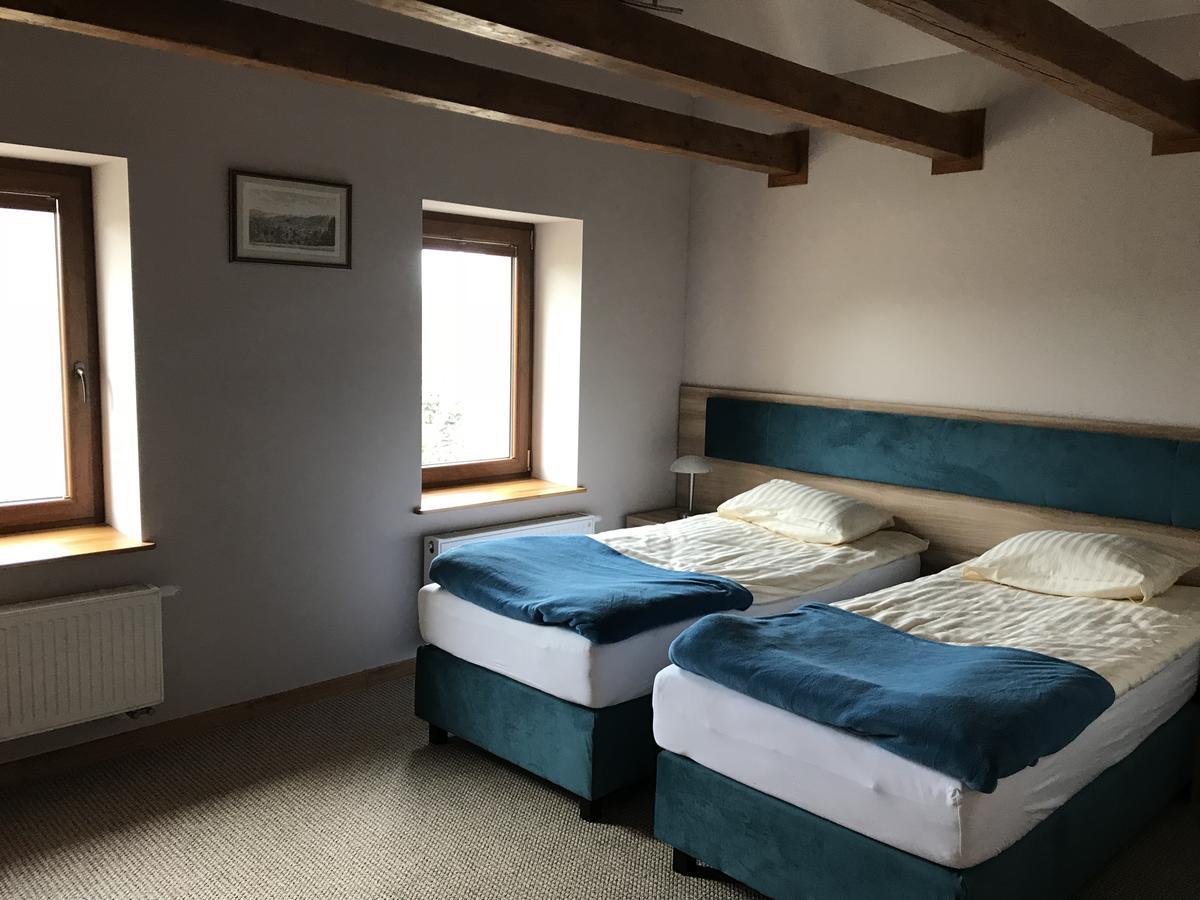 Podgorzanka Hotel Kaczorow  ภายนอก รูปภาพ